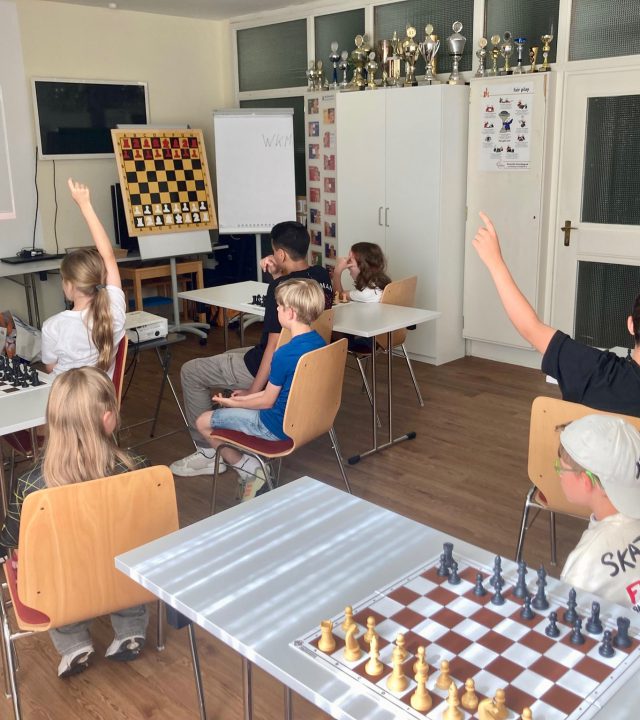 Jugendtraining II Blick in einen unserer Vereinsräume im Beda Haus Bitburg. Gerade läuft ein Training für Kinder und Jugendliche.